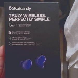 Skull candy earbuds